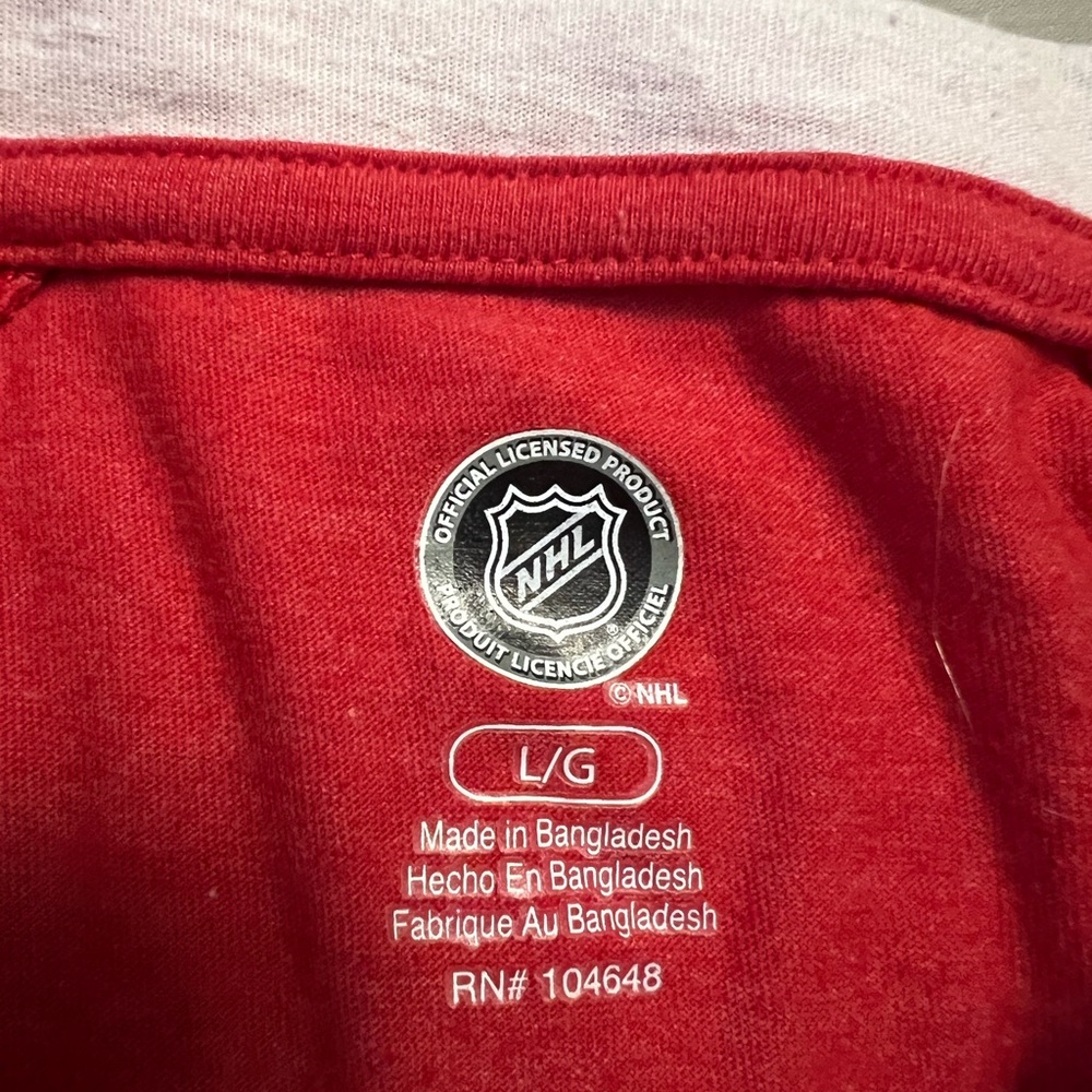 Red Wings, long sleeve, Size Large, Brand: NHL